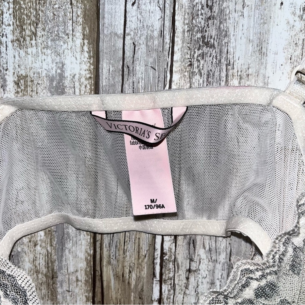 NWOT Victoria’s Secret Light Pink/White & Silver Tulle Babydoll Lingerie - Picture 7 of 7